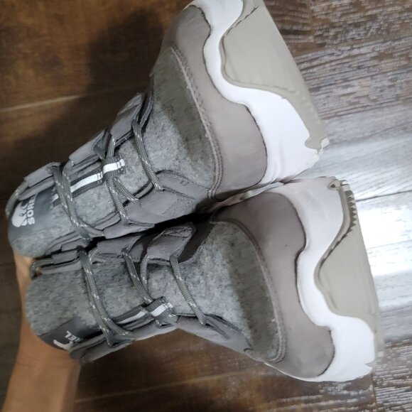 NEW Sorel Kinetic Breakthru Caribou Boots Womens 10 Winter Snow Outdoors Cozy - Picture 5 of 9